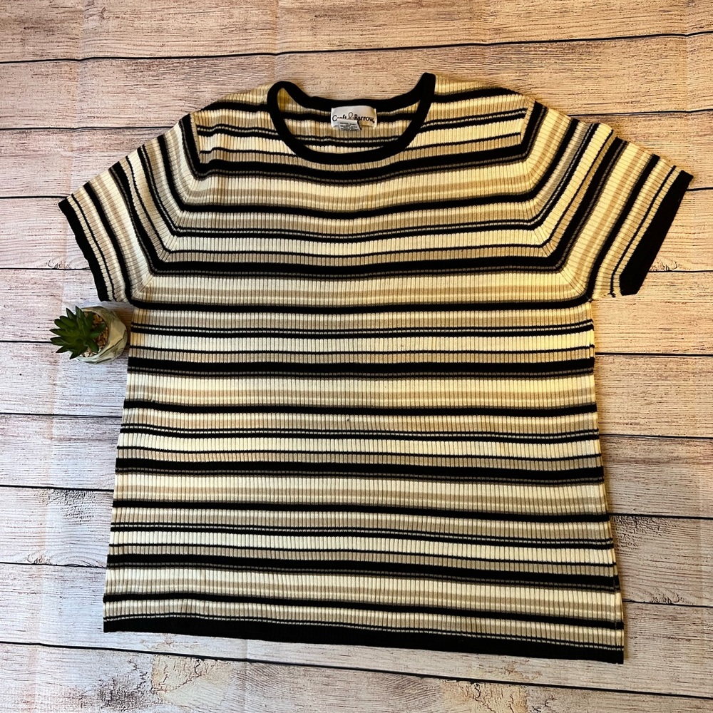 CROFT AND BARROW L tan, and black stripes